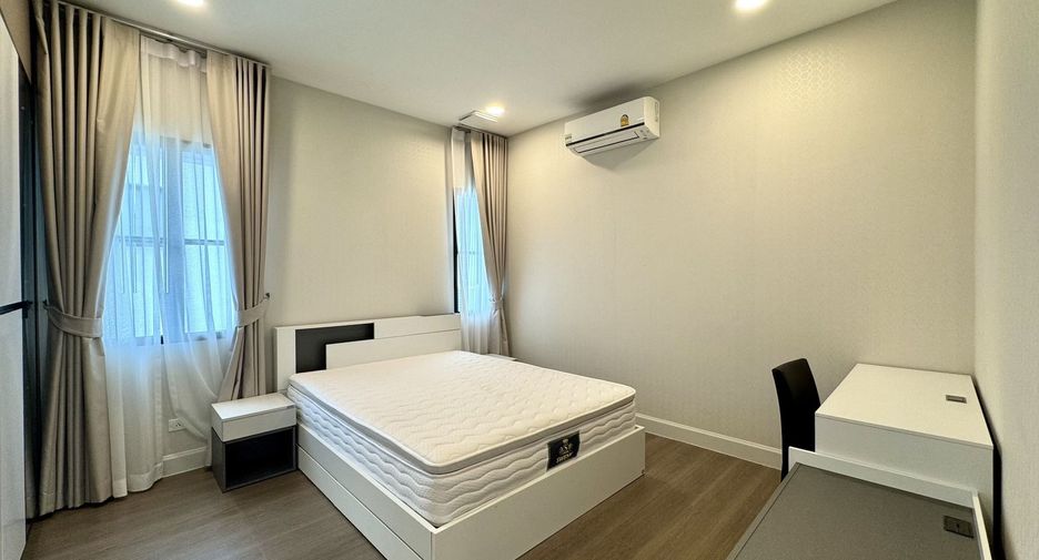 Haus zur Miete mit 4 Zimmer in Saphan Sung, Bangkok