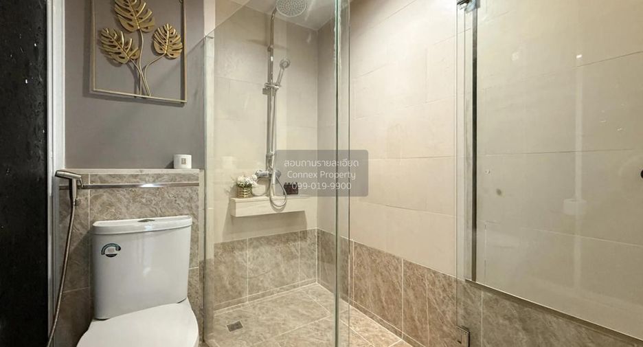 For rent 2 bedrooms condo in Sathon, Bangkok