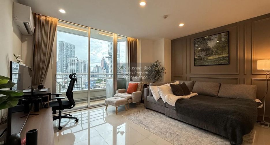 For rent 2 bedrooms condo in Sathon, Bangkok