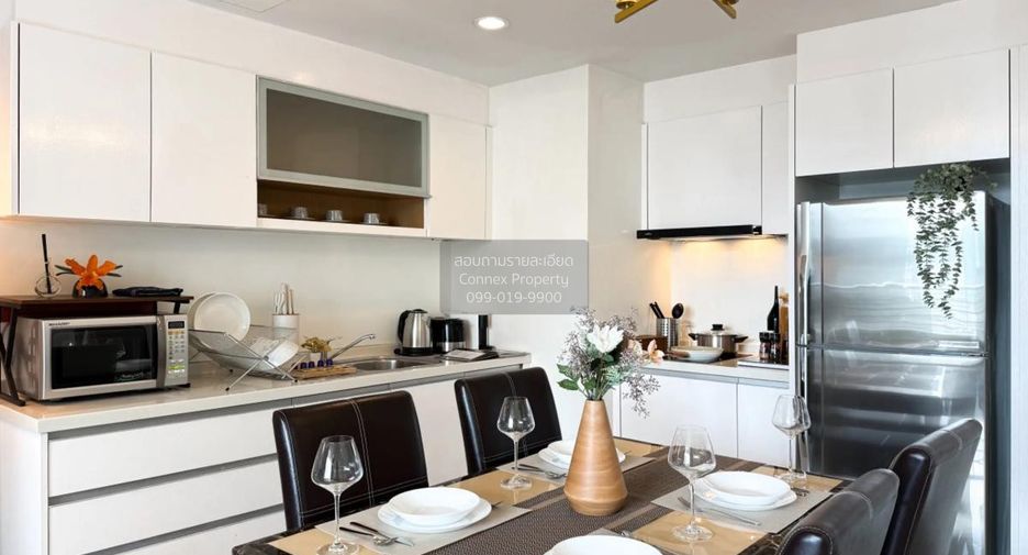 For rent 2 bedrooms condo in Sathon, Bangkok