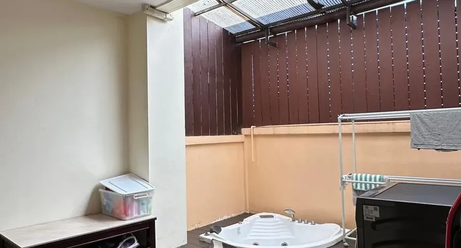 For sale 3 bedrooms townhouse in Thalang, Phuket