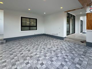 À vendre et à louer 3 chambres maison à Bang Lamung, Chonburi