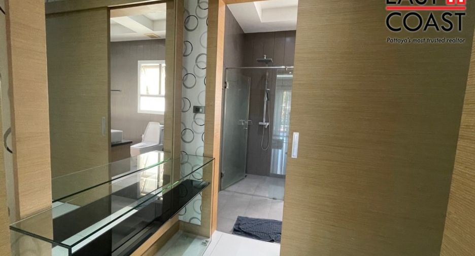 For sale and for rent 4 bedrooms house in Bang Lamung, Chonburi