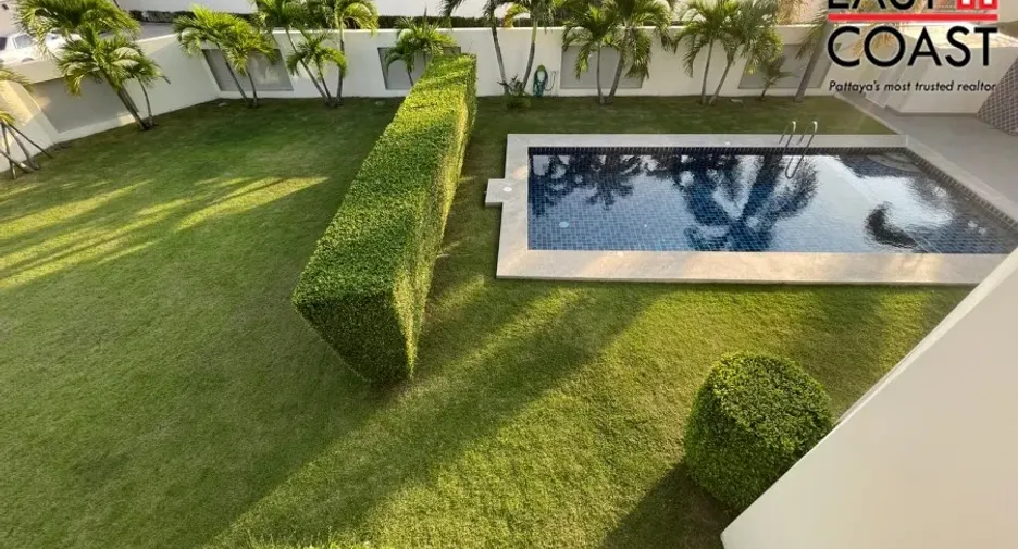 For rent and for sale 4 bedrooms house in Bang Lamung, Chonburi