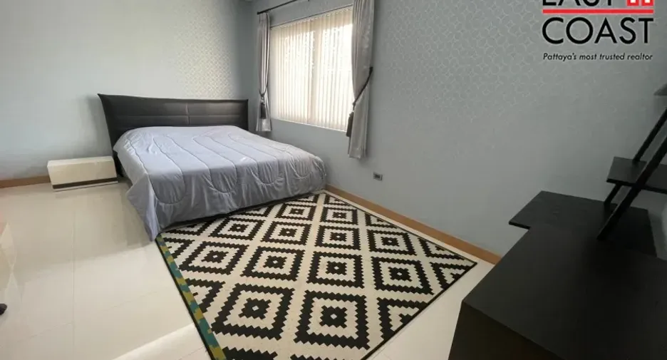 For rent and for sale 4 bedrooms house in Bang Lamung, Chonburi