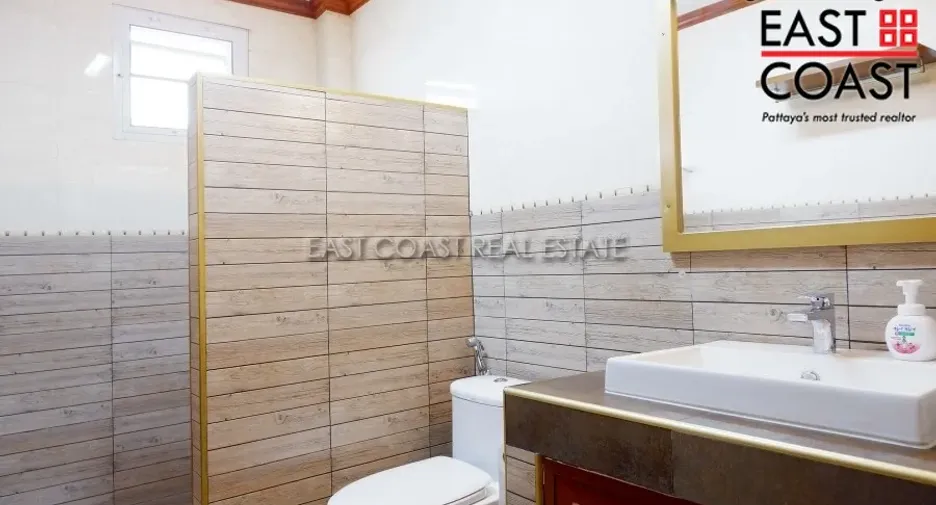 For rent and for sale 4 bedrooms house in Bang Lamung, Chonburi