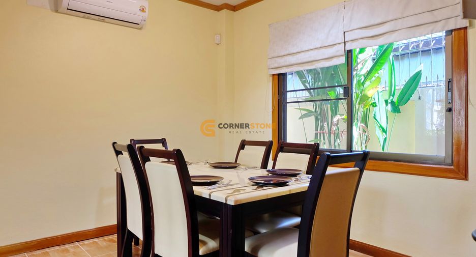 Casa en alquiler de 4 habitaciones en Bang Lamung, Chonburi