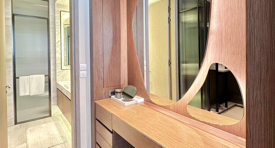 For rent 1 bed condo in Pathum Wan, Bangkok