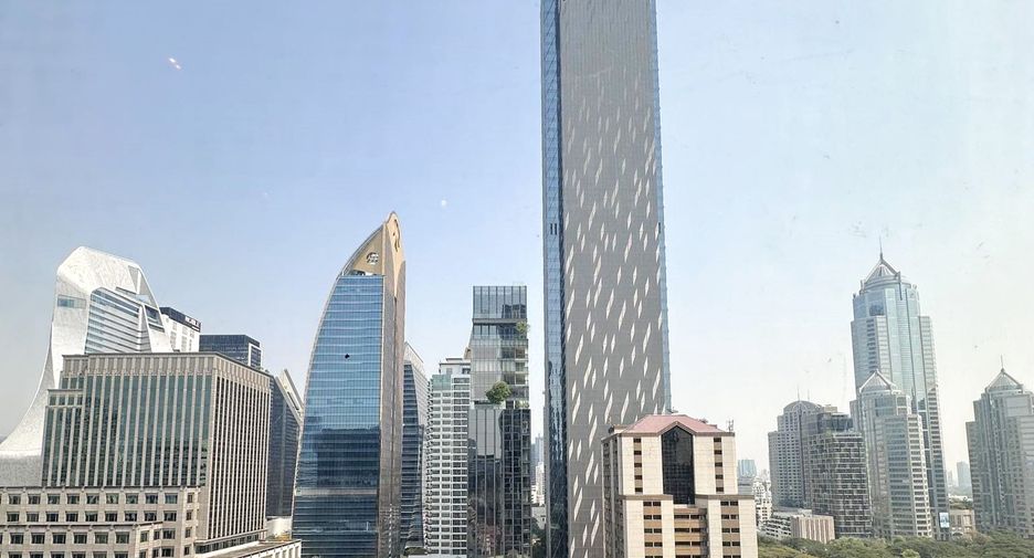 For rent 1 bed condo in Pathum Wan, Bangkok