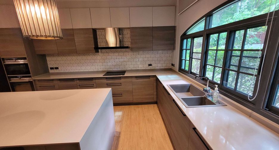 Wohnung zur Miete mit 4 Zimmer in Watthana, Bangkok
