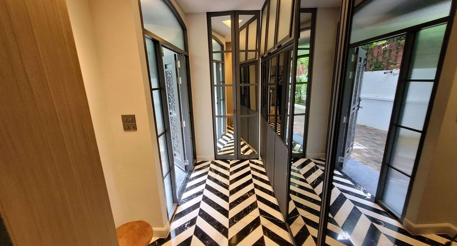 Wohnung zur Miete mit 4 Zimmer in Watthana, Bangkok