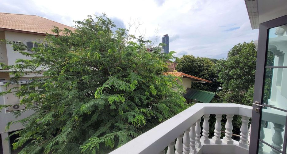 Wohnung zur Miete mit 4 Zimmer in Watthana, Bangkok