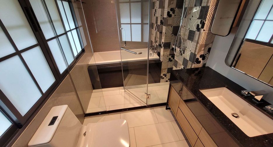 Wohnung zur Miete mit 4 Zimmer in Watthana, Bangkok