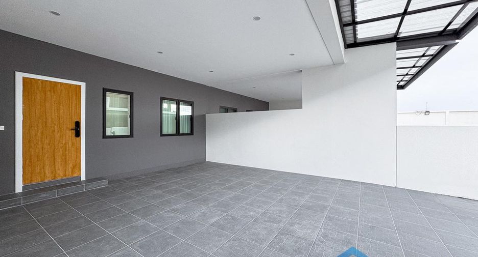 For sale 3 bedrooms house in Bang Lamung, Chonburi