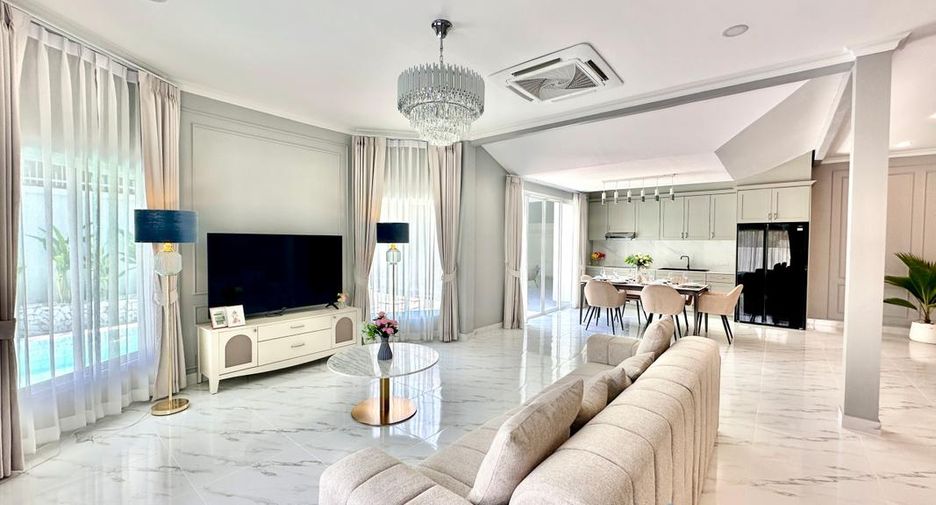 Casa en venta de 4 habitaciones en Bang Lamung, Chonburi