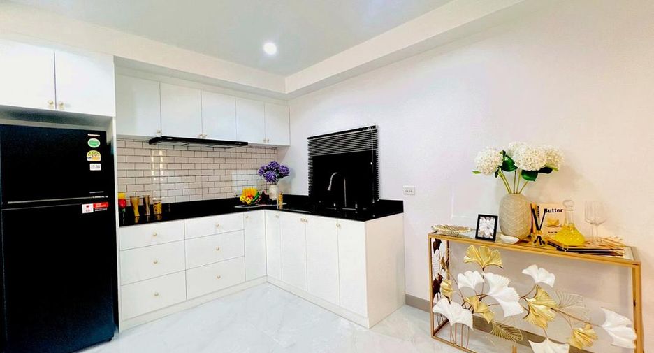 Casa en venta de 3 habitaciones en Bang Lamung, Chonburi