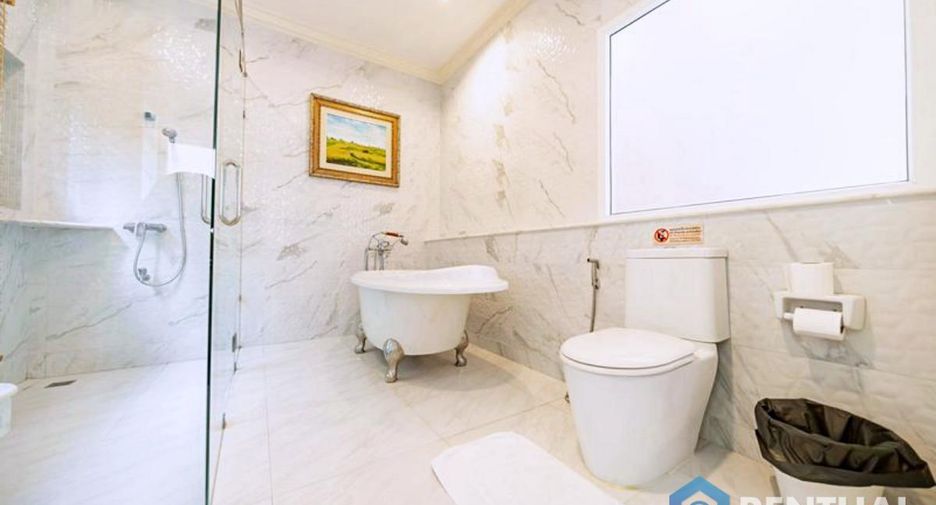 For sale 4 bedrooms house in Bang Lamung, Chonburi
