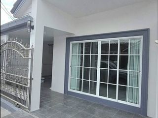 À louer 2 chambres maison à Bang Lamung, Chonburi