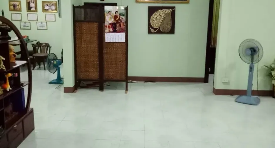For sale 3 bedrooms house in Mueang Lamphun, Lamphun