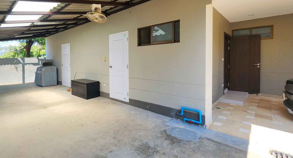 Haus zur Miete mit 4 Zimmer in Mueang Chiang Mai, Chiang Mai