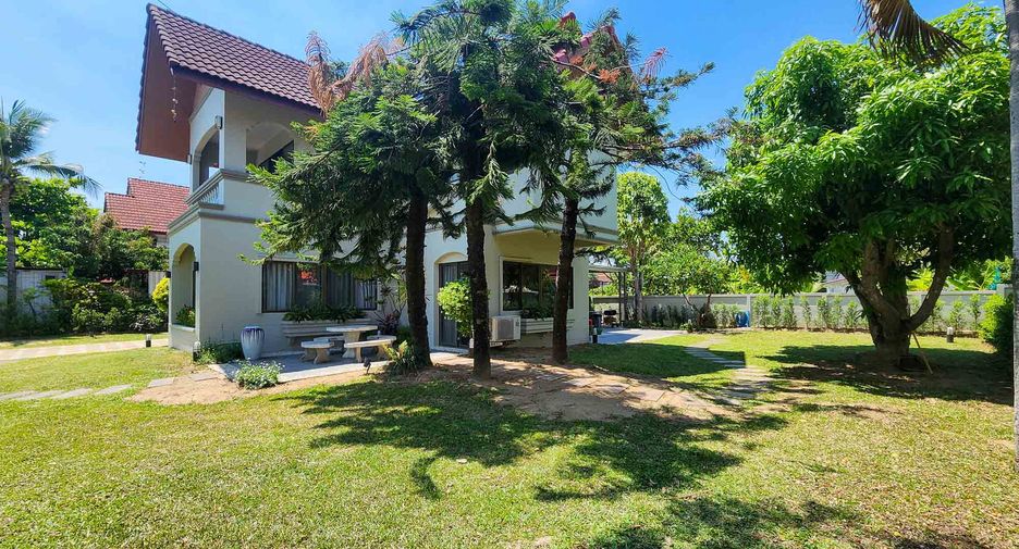Haus zur Miete mit 4 Zimmer in Mueang Chiang Mai, Chiang Mai