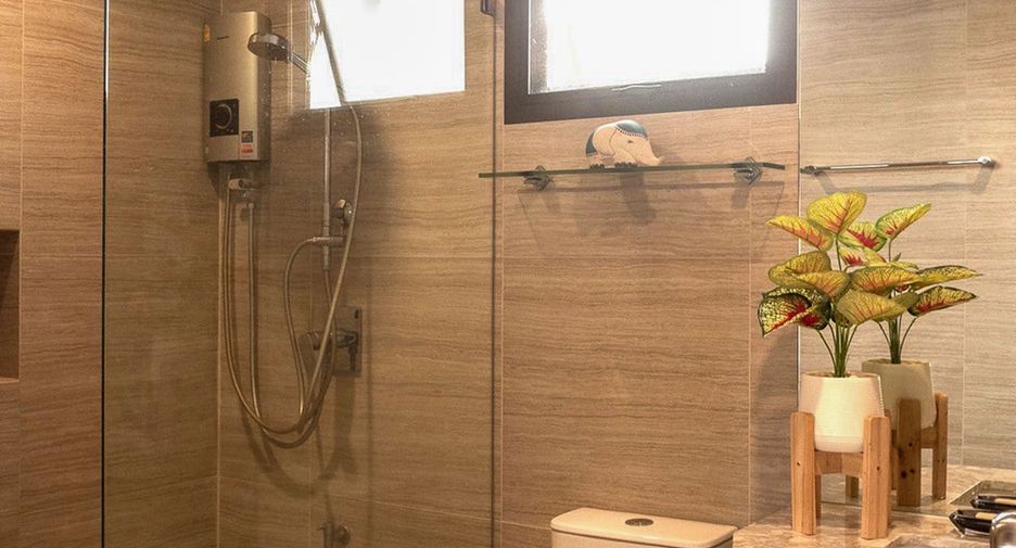 Haus zur Miete mit 4 Zimmer in Mueang Chiang Mai, Chiang Mai