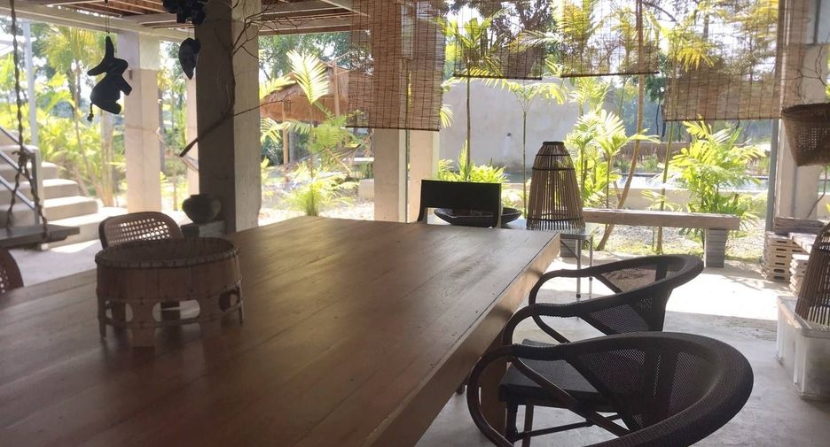 À vendre 5 chambres villa à Mueang Lamphun, Lamphun