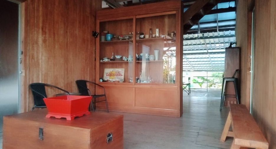 À vendre 5 chambres villa à Mueang Lamphun, Lamphun