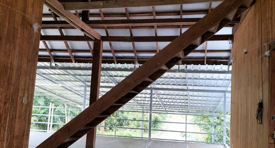 À vendre 5 chambres villa à Mueang Lamphun, Lamphun