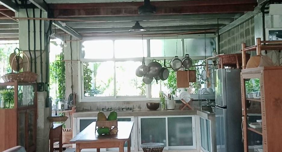 À vendre 5 chambres villa à Mueang Lamphun, Lamphun
