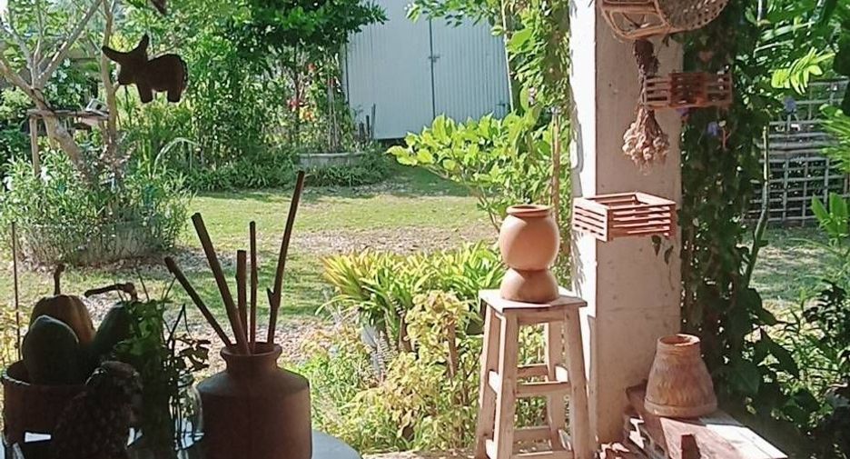 À vendre 5 chambres villa à Mueang Lamphun, Lamphun