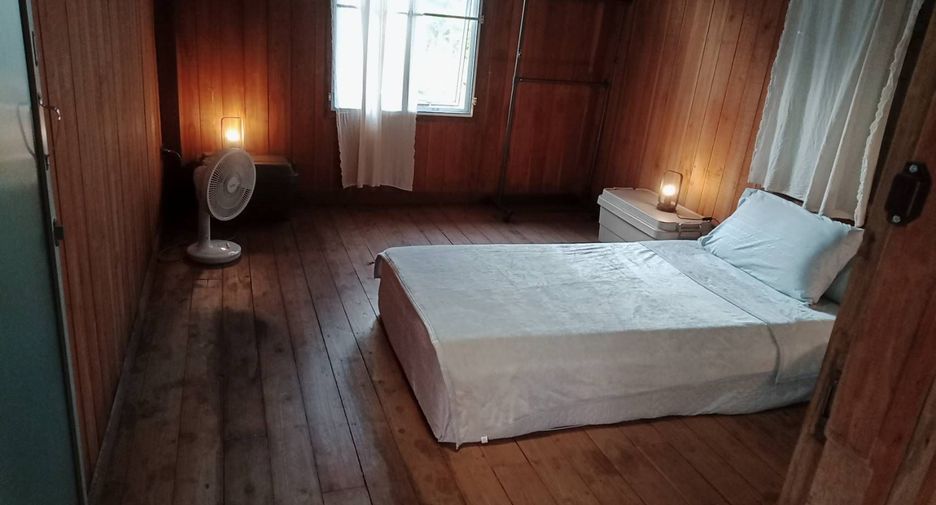 À vendre 5 chambres villa à Mueang Lamphun, Lamphun
