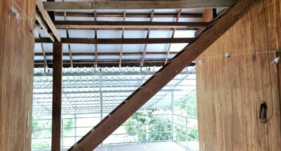 À vendre 5 chambres villa à Mueang Lamphun, Lamphun