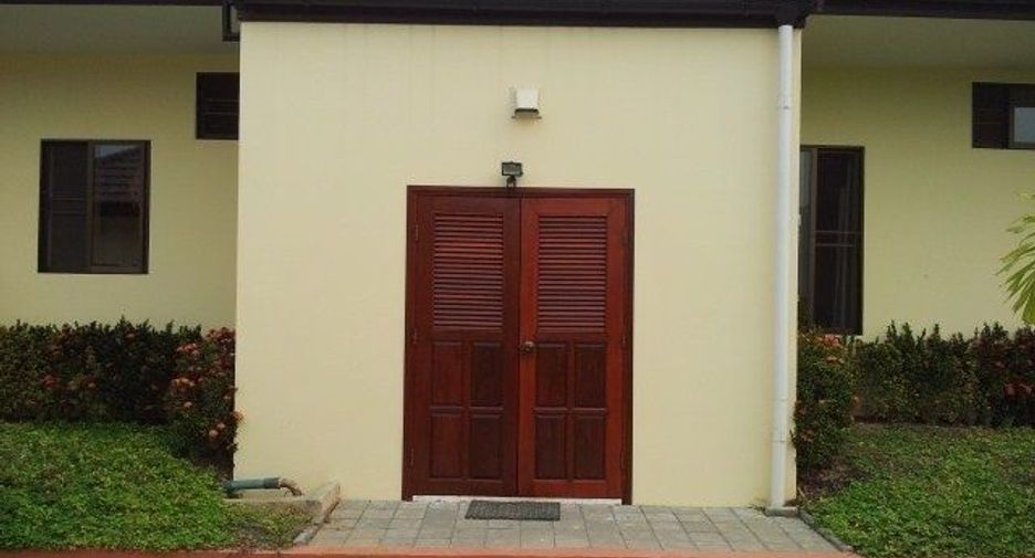 For sale 2 bedrooms villa in Ban Thi, Lamphun