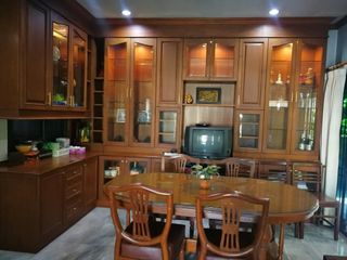 À vendre 4 chambres maison à Mueang Lamphun, Lamphun