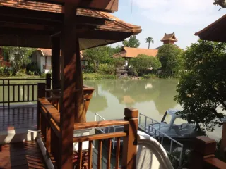 À vendre 3 chambres maison à Mueang Lamphun, Lamphun