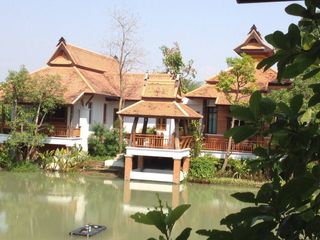 À vendre 3 chambres maison à Mueang Lamphun, Lamphun