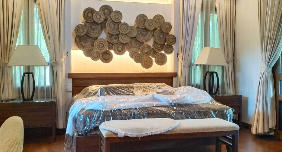For sale 3 bedrooms house in Mueang Lamphun, Lamphun