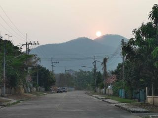 À vendre terrain à Mueang Lamphun, Lamphun