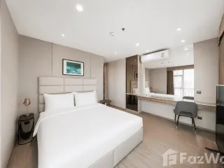 For sale 2 bedrooms condo in Watthana, Bangkok