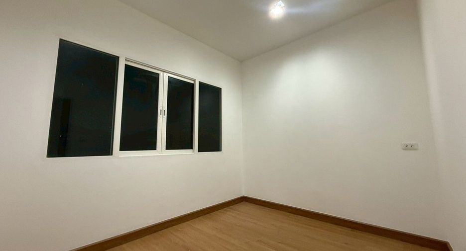 For sale 4 bedrooms house in Prawet, Bangkok