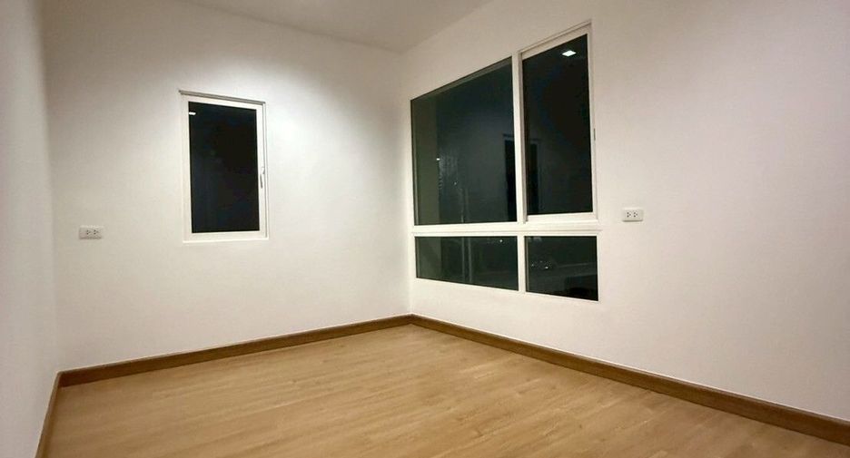For sale 4 bedrooms house in Prawet, Bangkok