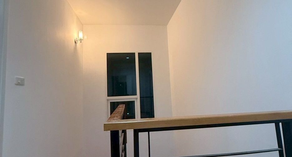 For sale 4 bedrooms house in Prawet, Bangkok