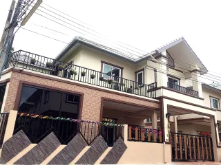 À vendre 4 chambres maison à Taling Chan, Bangkok