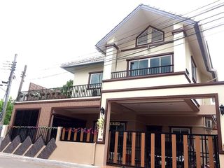 À vendre 4 chambres maison à Taling Chan, Bangkok