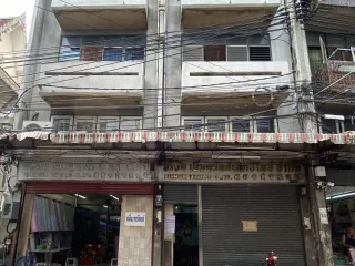 For rent 5 bedrooms retail Space in Samphanthawong, Bangkok