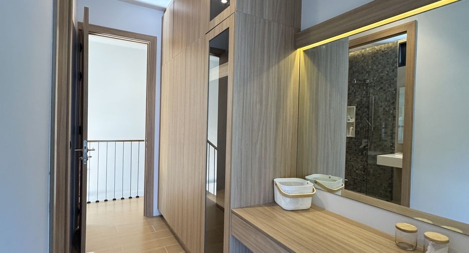 For sale 3 bedrooms villa in Thalang, Phuket
