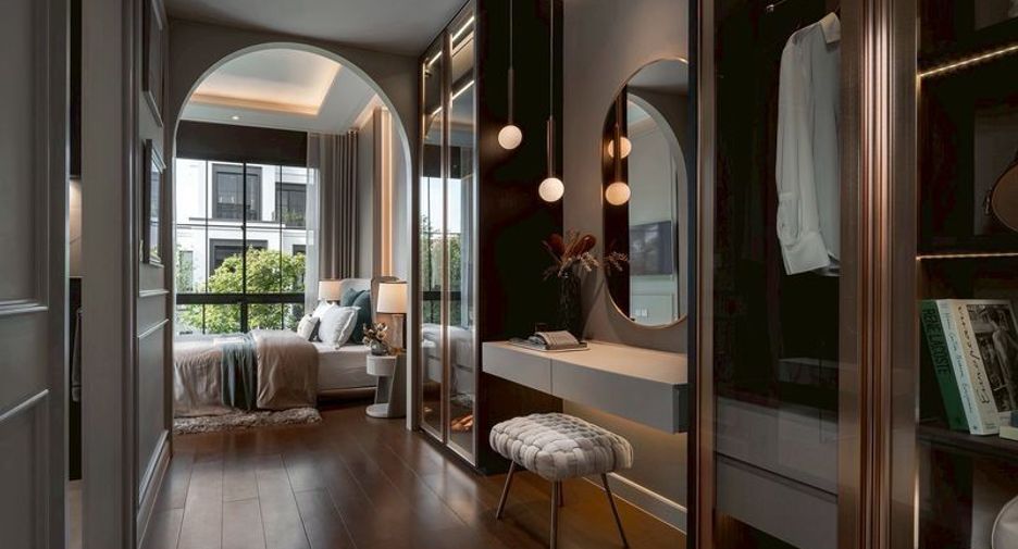 Casa en alquiler de 4 habitaciones en Saphan Sung, Bangkok