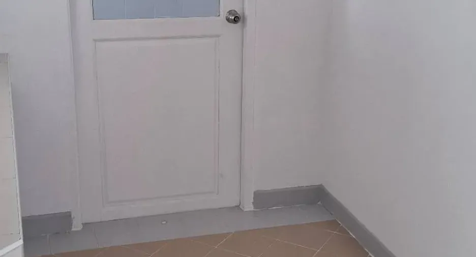 Продажа 3 спальни дом в Khlong Luang, Патумтани