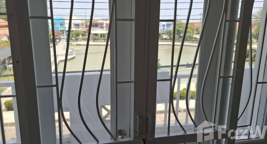 Продажа 3 спальни дом в Khlong Luang, Патумтани